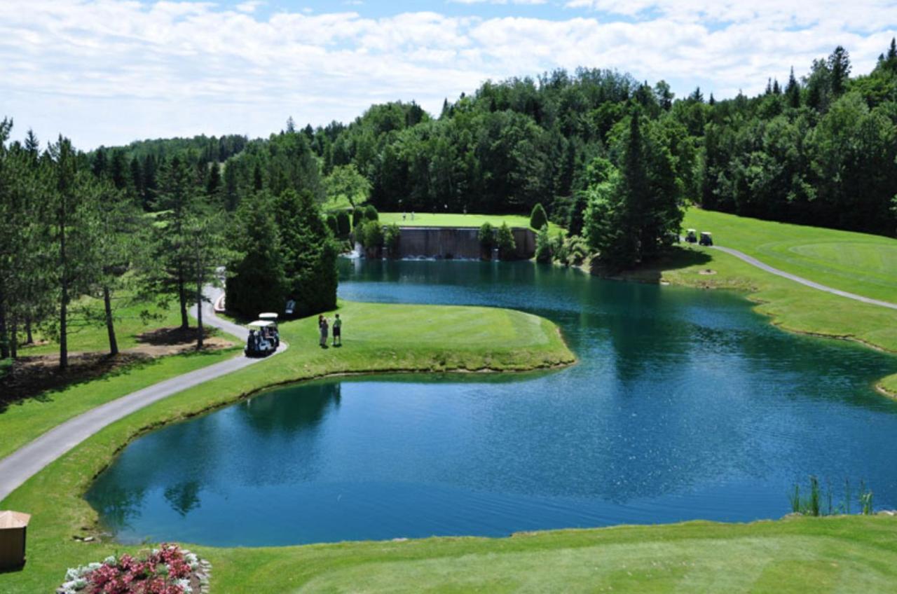Le Sommet Du Golf Avec Spa Saint Jean De Matha Exterior photo